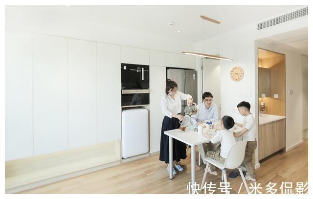 客厅|北京四口之家的59㎡，超强收纳的玄关、大客厅、双卫浴，厉害！