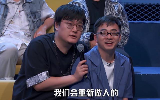 从《脱口秀大会》,看成年人的残酷社交:黄西做选手,他却是导师