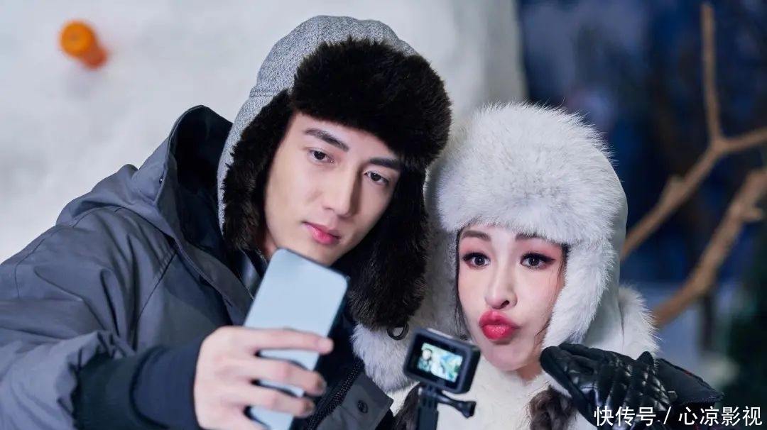 萧亚轩和黄|差16岁的姐弟恋,硬生生就成了“神仙爱情”