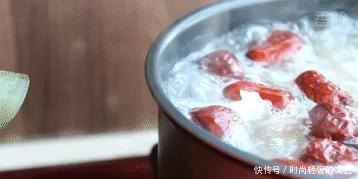 失眠最怕的一道菜,价格便宜还安神,一觉睡到