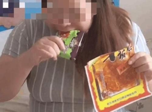 食物|孕妈晚上再饿,3种食物都别碰,等宝宝“抗议”再后悔就来不及了