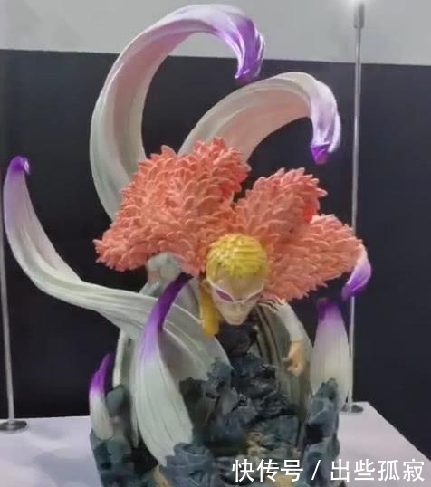 黄金梅丽号|小伙直播逛海贼手办展, 当白胡子出现瞬间, 网友: 跪求地址!