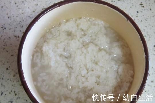 糯米酒|看阿姨晒早餐，她15年不变的模样，我很惊讶：就是这样吃出来的啊