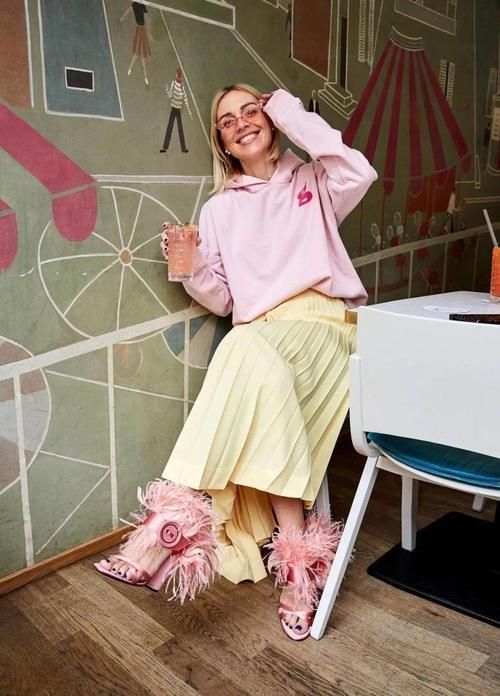 今年春夏超流行的4组配色，穿对了巨显白巨显贵！|颜色搭配 | a6418