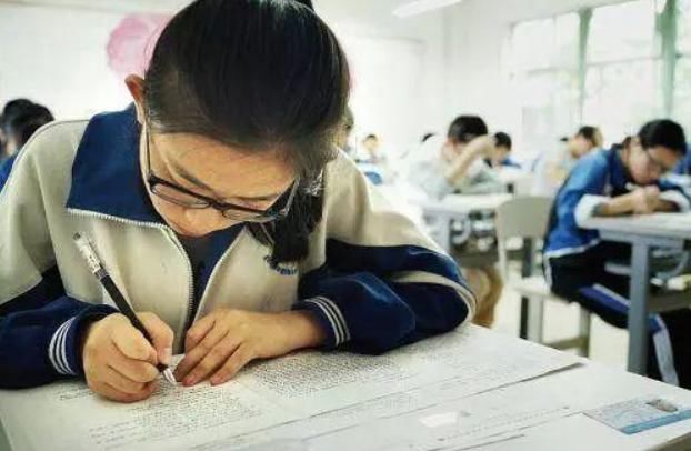 初中学科难度系数排名，物理不是难度大的学科，你知道榜首是谁吗