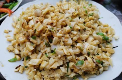  中秋回家，丈母娘准备的9菜1汤，丰盛美味，全家吃得其乐融融