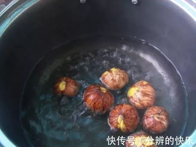 维生素b2|它是“秋果之王”!每天吃几粒,腰好、腿好、血管好~