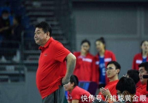 球迷|女排新主帅已定?蔡斌临时缺席引人猜想,若能二进宫是球队之福