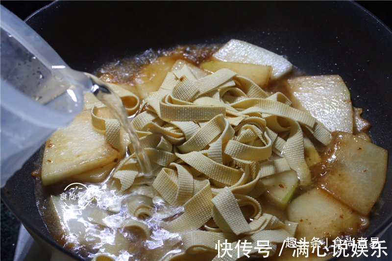 多汁|立秋后,大鱼大肉不如烹调此菜,补钙消水肿,鲜甜多汁防秋燥