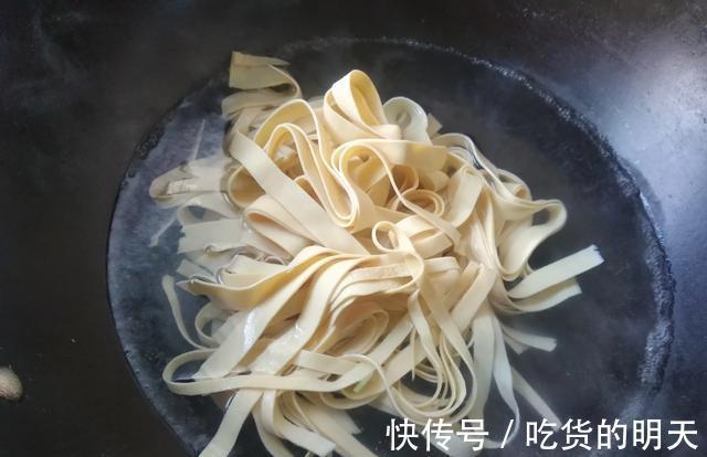 干豆腐|豆皮炒什么蔬菜好吃？