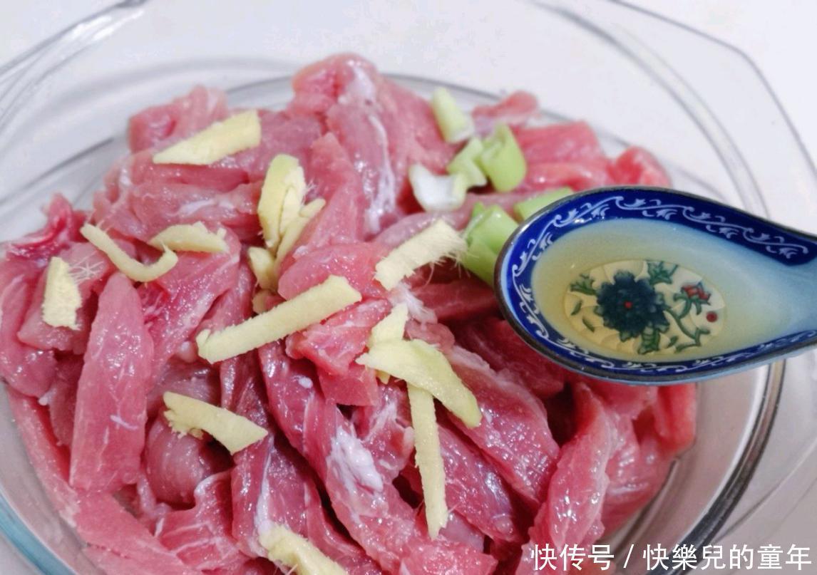 酸酸甜甜的口感再配上一碗米饭,孩子天天吵着要吃,下饭必备