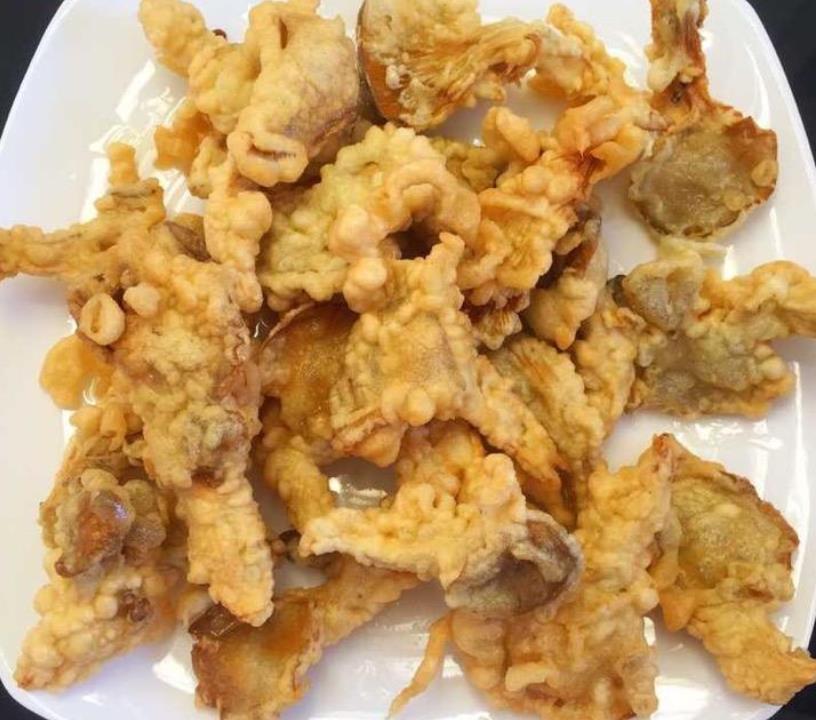 烧熟后放入|准备这6道炸货,越吃越香年味更浓,来客也不慌不忙