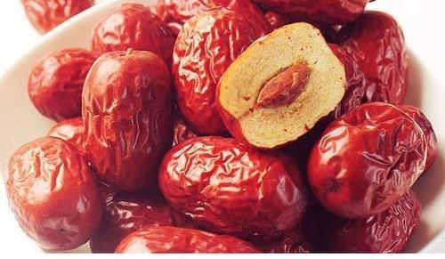 美容|人到中年，坚持吃3种食物，补血益气，美容护肤，滋补身体