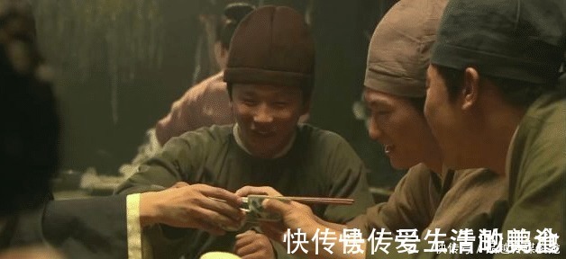 王熙凤$扯下金玉良缘虚伪的面纱,赶走薛宝钗,贾政的回归霸气十足