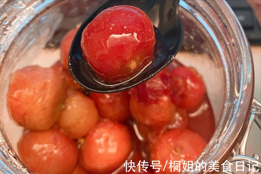 山楂上市季，教你自制山楂罐头，没有添加剂，酸甜可口孩子爱吃