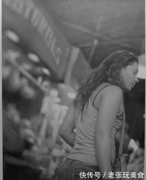 素描$超写实铅笔素描!超细腻的铅笔人物画!