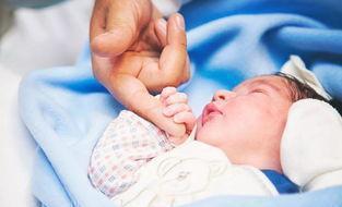 老公|爸爸给儿子取名“东风”,护士失误少写一笔,妈妈:就这个名字了