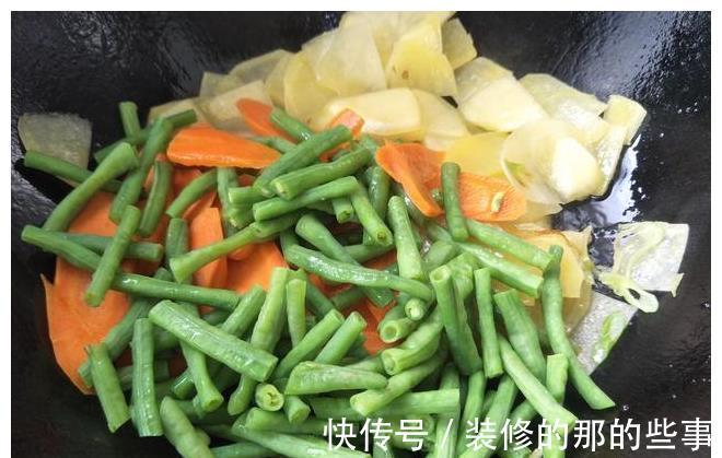 豆角|秋天,3样素菜一起炒,营养美味,好做又好吃