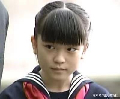 日本佳子公主庆生！梳编发好清纯有了人妻味，姐姐变瘦后更美了