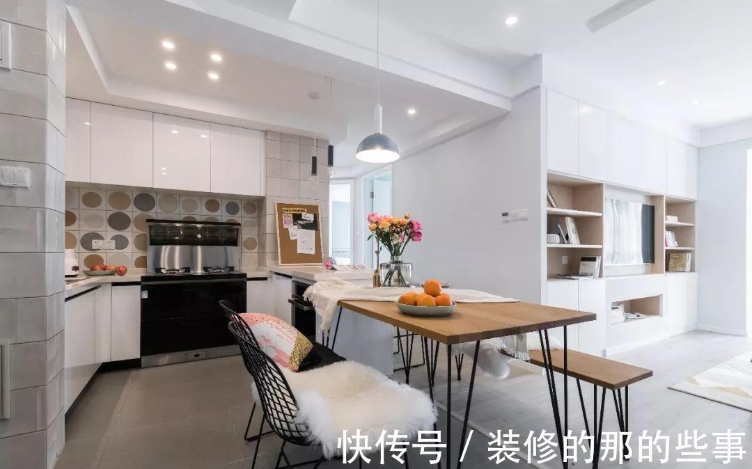 客厅|89平米简约三房,全屋色调搭配太舒服了,简单又清爽,越看越耐看