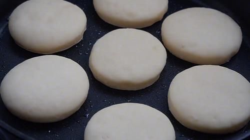 入秋后多吃这食物，健脾养胃，分享发面做法，松软香甜好消化