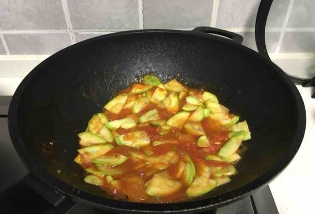 保護(hù)眼睛的不只有胡蘿卜,還有它,孩子常吃,明目亮眼,視力恢復(fù)