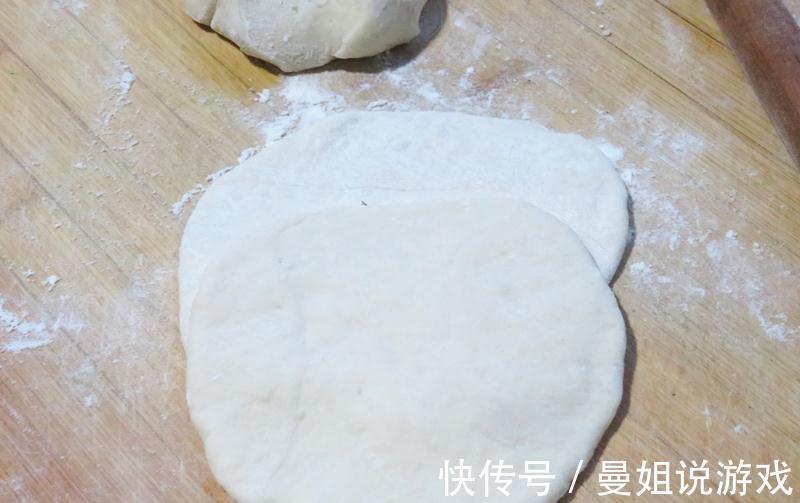 冬天这野菜难得一见,见到了再贵也要买,做馅饼真香,比韭菜好吃