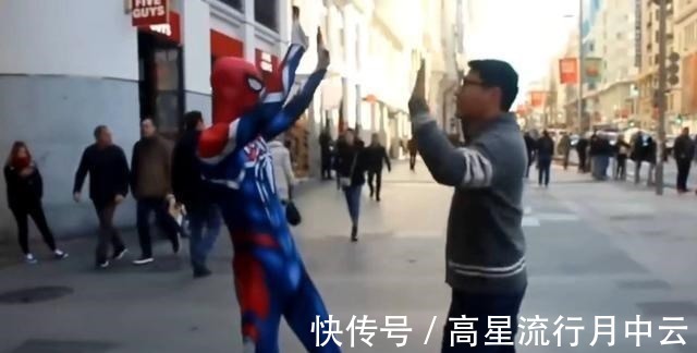 cospl穿“奇装异服”是否可以光明正大上街动漫cos、汉服,不正常吗