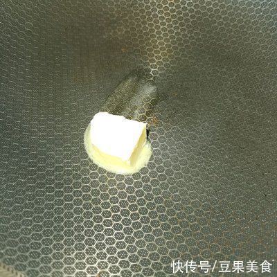 告诉你3个诀窍,在家也能做出奶香卷心菜炒午餐肉