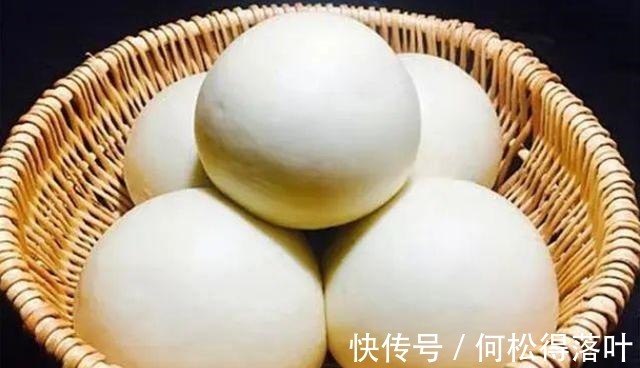 蒸馒头有窍门，记住“3点”，馒头出锅饱满不塌，暄软有嚼劲！