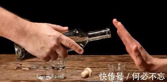 常吃|患有脂肪肝的人,常吃3种食物,或能帮助肝脏排毒,建议了解下