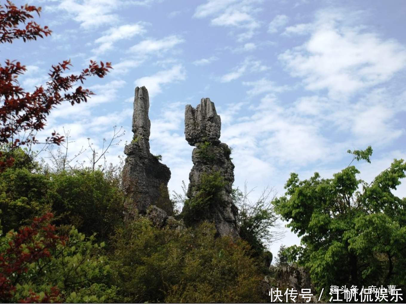 中国有座灵验的爱情山，两座石头形似亲吻非常神奇，别处都见不到