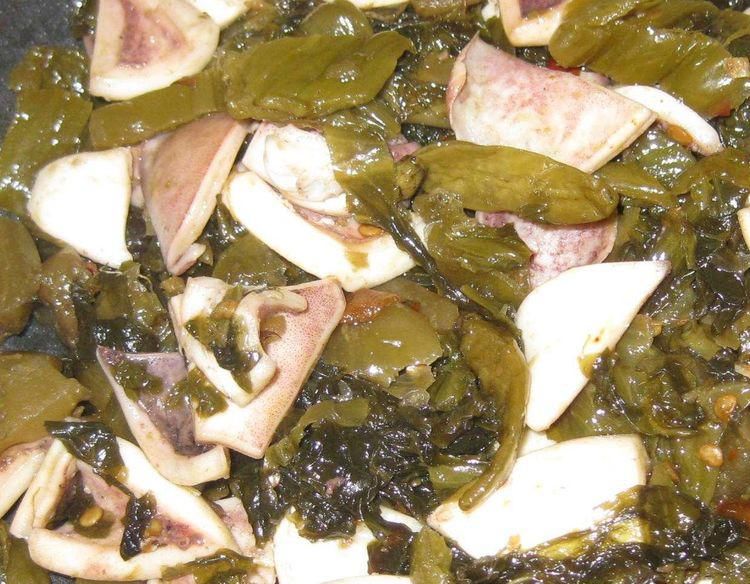 酸菜|酸菜炒鱿鱼,鱿鱼美味营养,酸菜开胃下饭