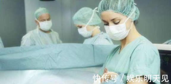 顺产|为何刚生完娃,护士就抱宝宝给产妇看并问“是男是女?”别有目的