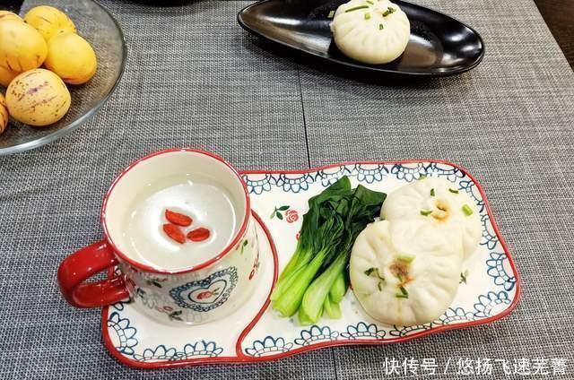 小时|热乎乎的肉包子,懒人做法真快呀,1小时就能吃,太幸福了