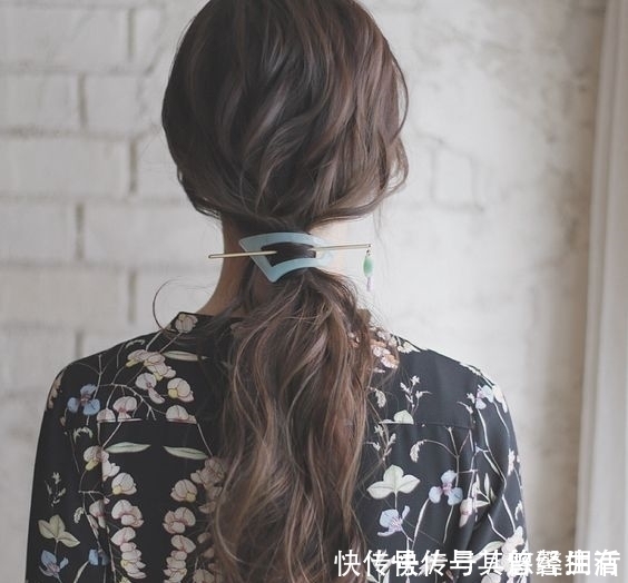长发|简单的马尾，居然还有那么多花样扎发，白瞎了我的长发了！