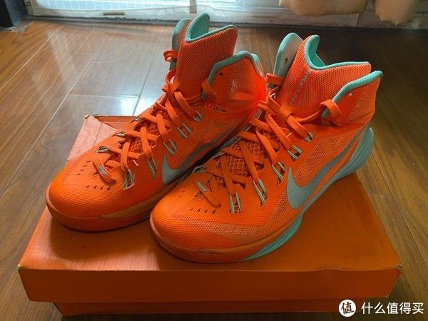 nike 柜子翻出老鞋Nike Hyperdunk 2014