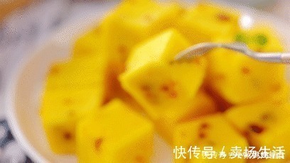 蔓越莓干|无油无糖不发酵，儿子却抱着不想撒手一搅一蒸就出锅，太简单