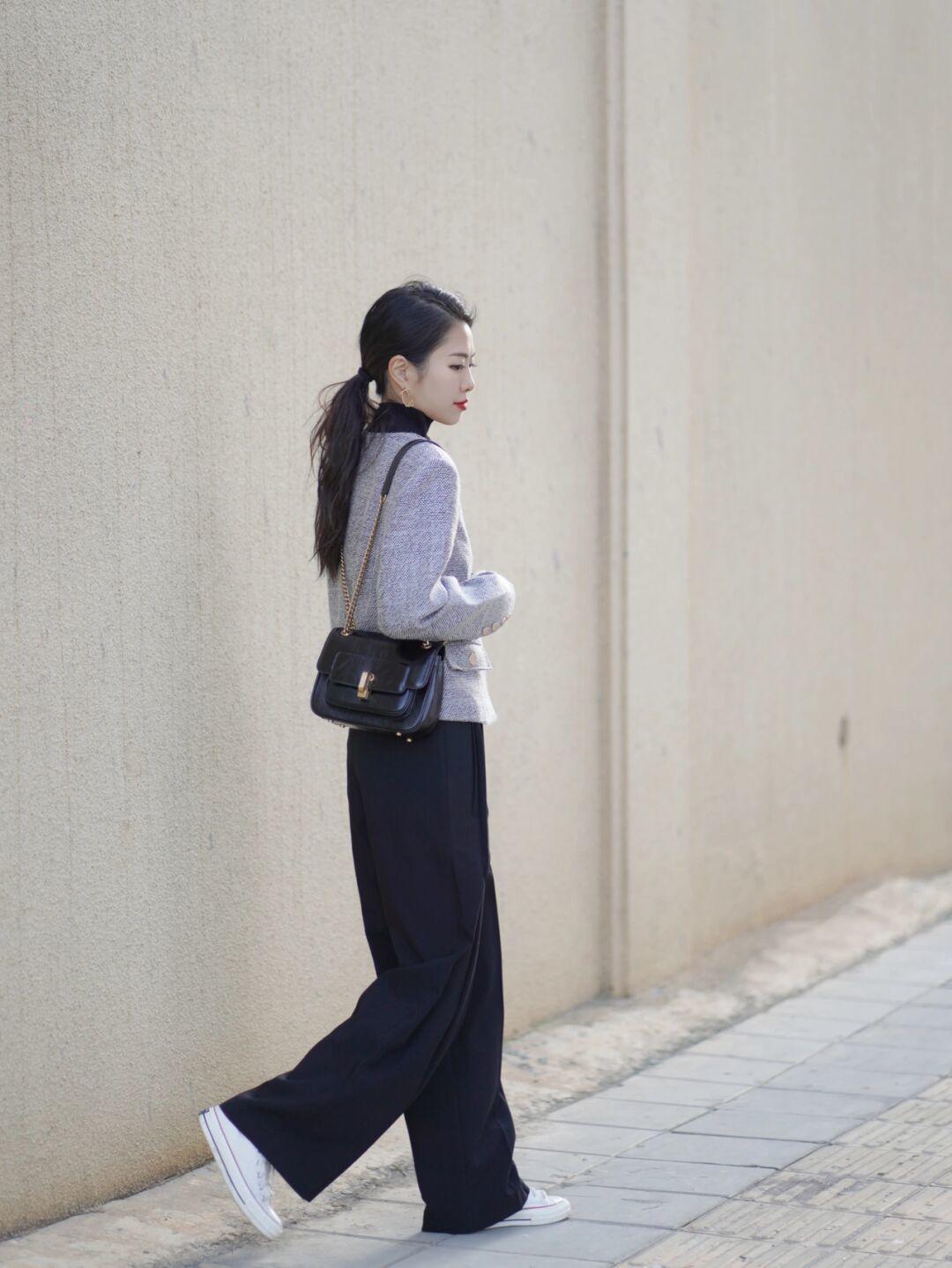 搭配 “小香风外套”才是冬季穿搭的yyds,优雅知性又干练,谁穿谁美
