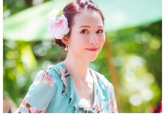 《快本》被“一刀切”？網(wǎng)傳常駐嘉賓名單已出，快樂家族只留一人