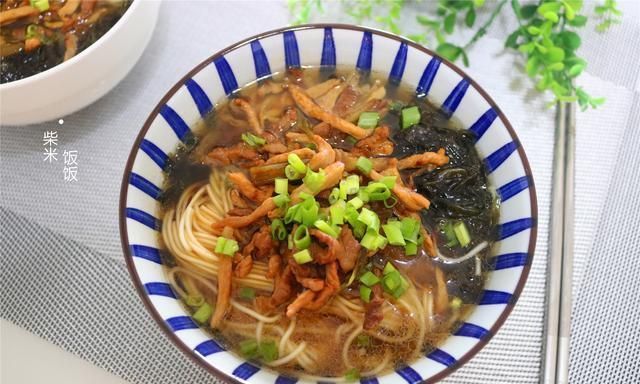 正月初二吃面条,4款汤面分享给你,简单省事,好做好吃
