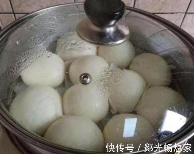 蒸馒头时,只加酵母是大错特错,加“它”馒头又香又暄软还好吃