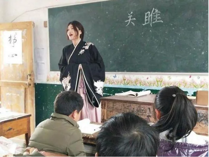 为人师表能发挥哪些作用？家长和老师发生冲突怎么办