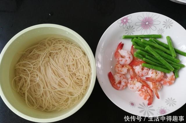  立秋后要多吃这面条，营养丰富，美味又简单！