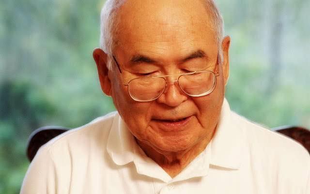 退休金|想要晚年过得幸福,父母要趁年轻存够这四份钱,才能真正无忧