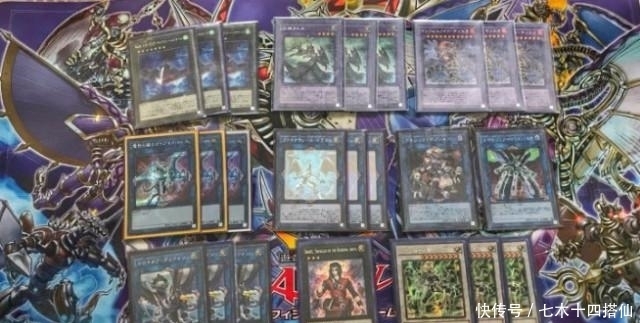 妹子撕了一套游戏王卡组, 被男朋友要求分手, 网友纷纷大骂妹子不是人!