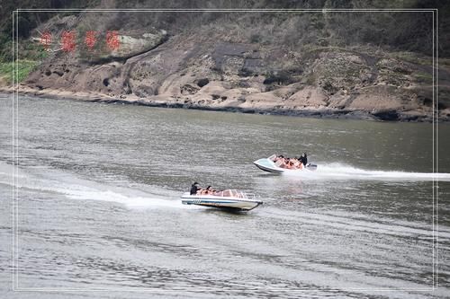 老年|正月初一,铅山人喜欢打卡河口明清古街、浮桥、炮台山