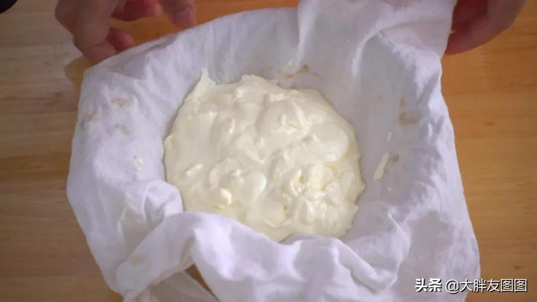 如何自制奶酪，2种材料搞定，太简单了，再也不用买