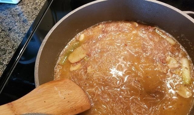 以后海鲜就这样吃,不油炸不清蒸,香气四溢,上桌连汤汁都不剩!