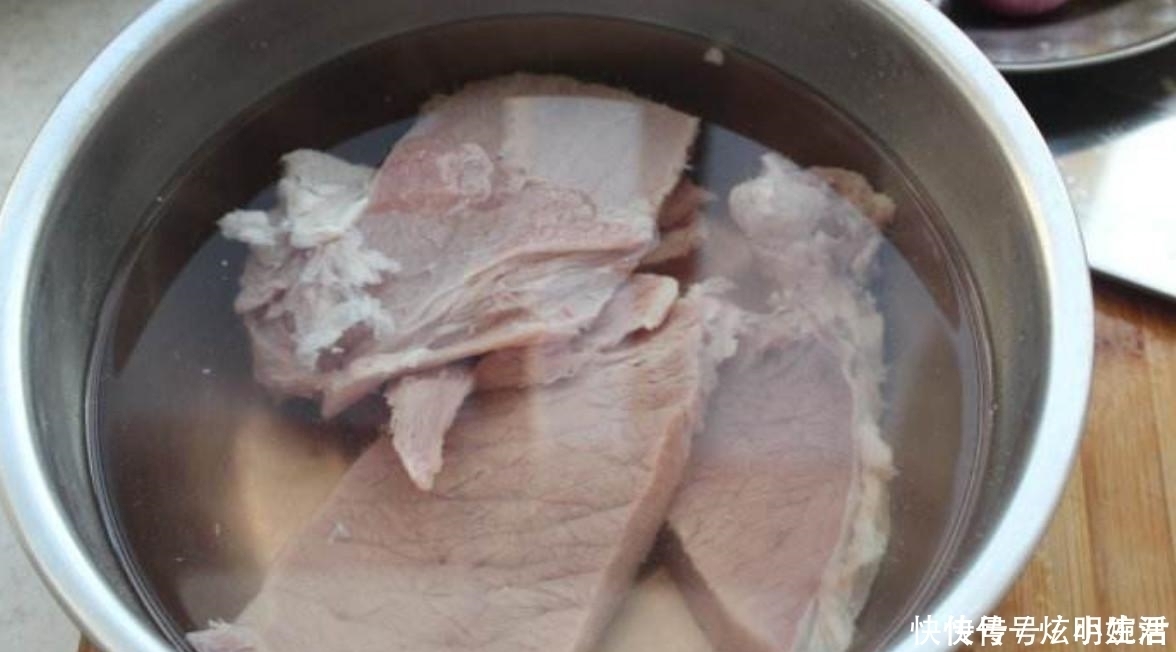 为什么牛肉一炒就变老,其实你只是差了这一步,难怪牛肉不嫩滑